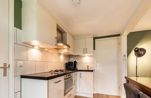 Municipality of Epe House | Nice holiday home in Emst with wellness and garden house