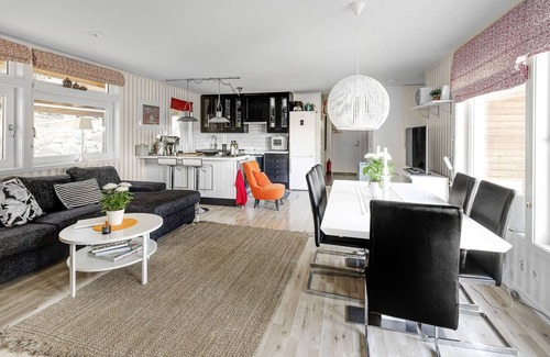 Julita House | Nice holiday home in Julita, Katrineholm | SE14002