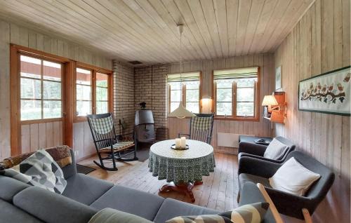 Skarseryd House | Nice Home In Annerstad With Wifi