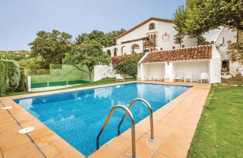 Arenys de Munt House | Nice Home In Arenys De Munt