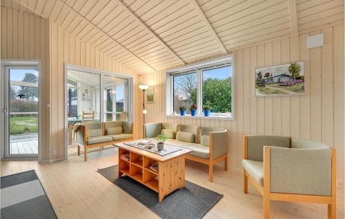 Beder Malling House | Nice Home In Beder With Kitchen