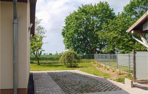 Behrenhoff House | Nice Home In Behrenhoff With Kitchen