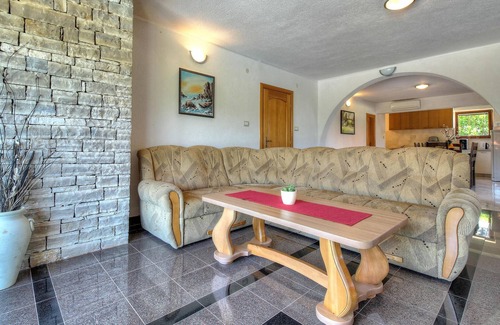 Plovanija House | Nice home in Buje with WiFi