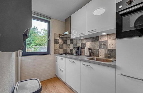 Dirkshorn House | Nice home in Dirkshorn with WiFi