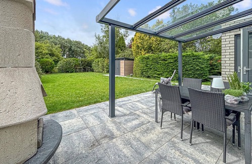 Dirkshorn House | Nice home in Dirkshorn with WiFi