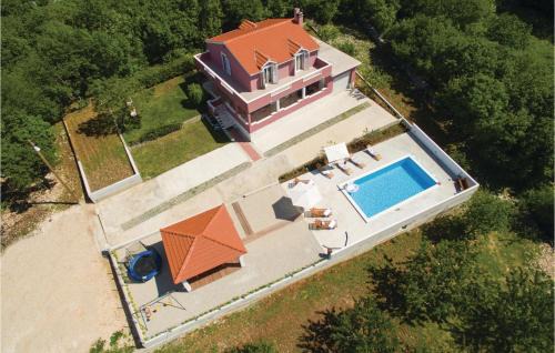 Koprivno House | Nice Home In Dugopolje With Kitchen