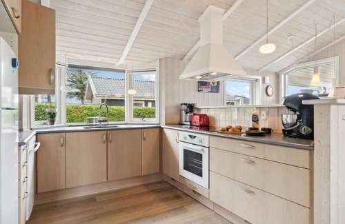 Sjaelborg House | Nice home in Esbjerg V with WiFi