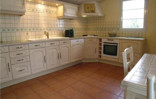 Saint-Maixent-sur-Vie House | Nice Home In St Maixent Sur Vie
