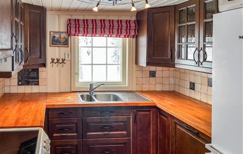 Kamben House | Nice Home In Gol With Kitchen