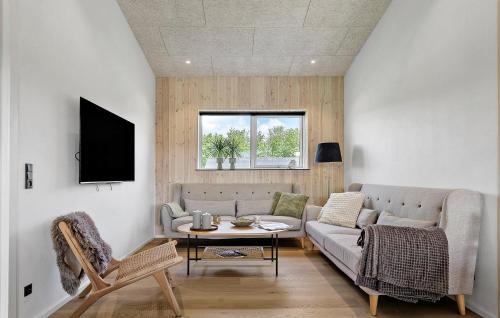 Nørre Hurup House | Nice Home In Hadsund With Sauna - D62710