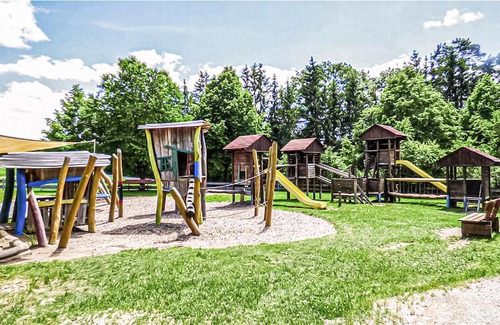 Hayingen House | Nice home in Hayingen with Sauna, 3 Bedrooms and WiFi