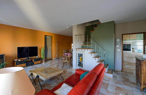 Lancon-Provence House | Nice home in Lançon-Provence