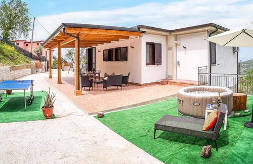 Laureana Cilento House | Nice Home in Laureana Cilento With 3 Bedrooms, Wifi and Jacuzzi