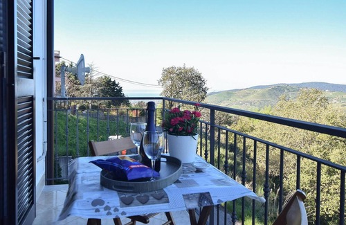 Laureana Cilento House | Nice Home in Laureana Cilento With 3 Bedrooms, Wifi and Jacuzzi