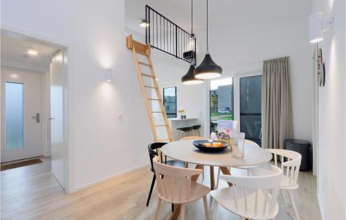 Lembruch House | Nice Home In Lembruchdümmer See