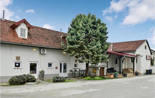 Majerje House | Nice Home In Majerje With Sauna