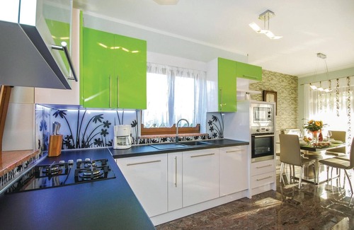 Sarsoni House | Nice home in Matulji with kitchen
