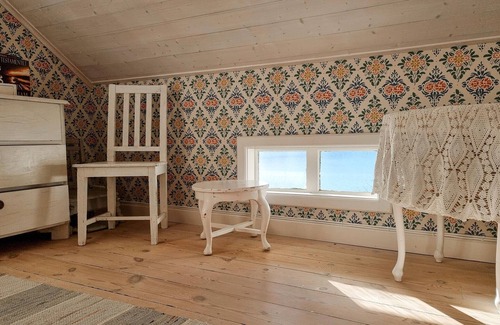 Nosund House | Nice home in Nösund with house sea view