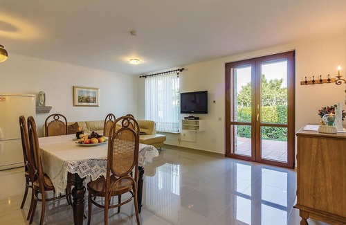 Stinjan House | Nice home in Pula with WiFi