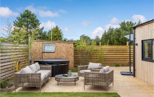 Ronde House | Nice Home In Rønde With House Sea View