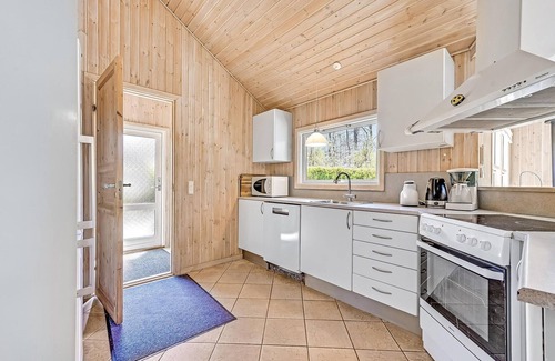 Spodsbjerg House | Nice home in Rudkøbing with kitchen