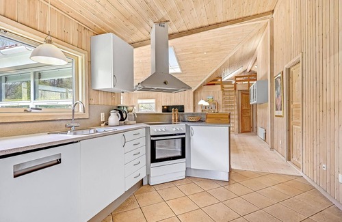 Spodsbjerg House | Nice home in Rudkøbing with kitchen