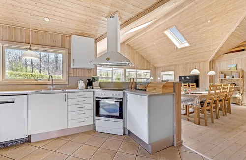 Spodsbjerg House | Nice home in Rudkøbing with kitchen