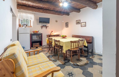 Sessa Cilento House | Nice home in Sessa Cilento SA