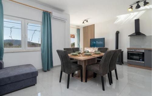 Seget House | Nice Home In Seget Gornji