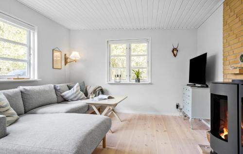 Sjllands Odde House | Nice Home In Sjællands Odde With Wifi