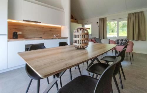 Somme-Leuze House | Nice Home In Somme-Leuze With Wifi