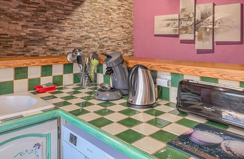Saint-Bres House | Nice home in St Ambroix with WiFi