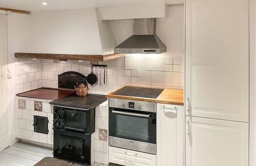 Stromsnasbruk House | Nice home in Strömsnäsbruk with kitchen