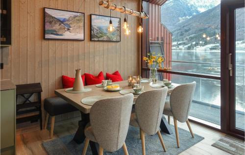 Sykkylven Apartment | Nice Home In Straumgjerde