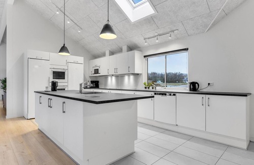 Mommark Strand House | Nice home in Sydals with sauna