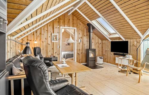 Vinderup House | Nice Home In Vinderup With Kitchen