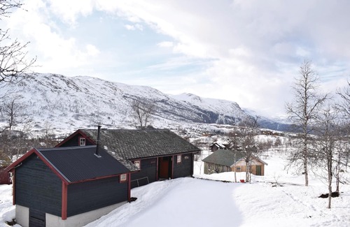 Maurset House | Nice home in Vøringsfoss with WiFi