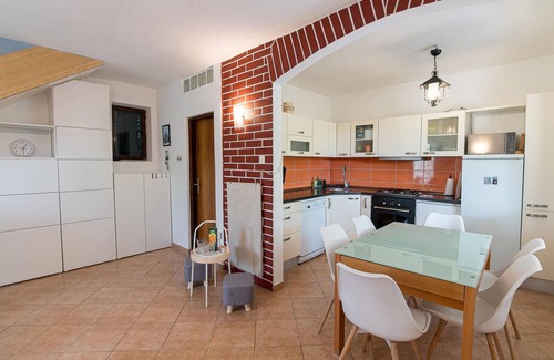 Vrsi House | Nice home in Vrsi with Wi-Fi