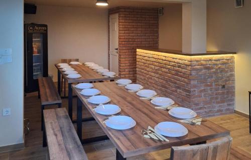 Sveti Ivan Zelina House | Nice Home In Zadrkovec With Wifi