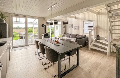 Wandlitz House | Nice home in Zerpenschleuse with sauna