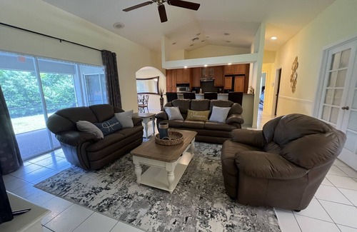 Centennial House | Nice house 25 minutes from The beach 🏖