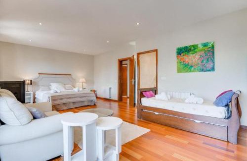 Can Pastilla Villa | Nice house by the sea very near of Palma by Renthousing