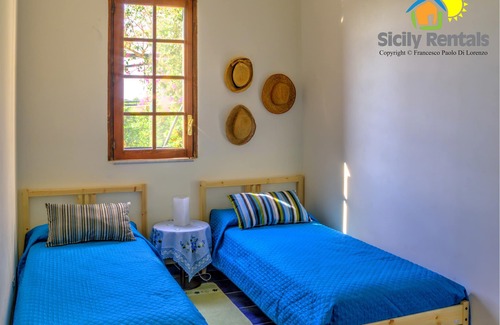 Borgo Bonsignore Villa | Nice House Few Steps Away From The Reserve Of Foce Del Fiume Platani