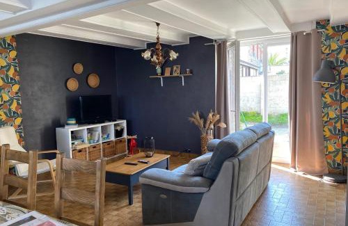 Le Vivier-sur-Mer House | Nice house with garden