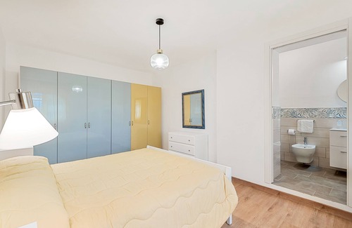Corsanico Apartment | Nice "Maestrale" apartment on the ground floor with a common terrace overlooking the sea