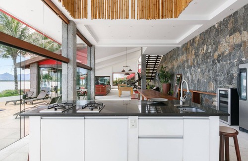 Itanema Villa | Nice oceanfront villa in Angra dos Reis - Ang001