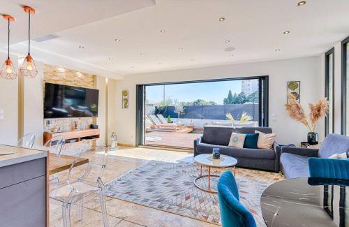 La Californie Villa | Nice Paradise - 5min walk beach - 10min streetcar downtown