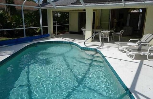 Broadmoor Villa | Nice Private Villa With Heated Pool - Close to Beach & Golf