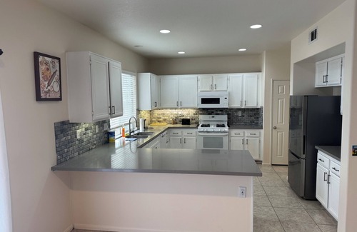 Palmdale House | Nice remodeled House for rent in West side of Palmdale