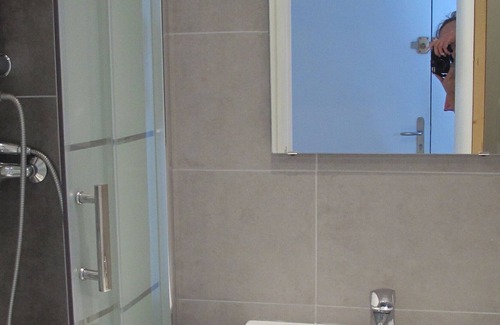 La Metare - Le Portail Rouge Apartment | Nice renovated studio with balcony in calm and green environment